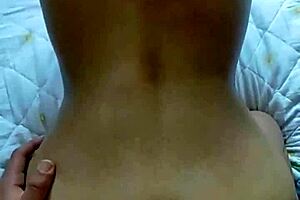 gimiendo de placer, me encanta follar con big ass y tits en lingerie 😍