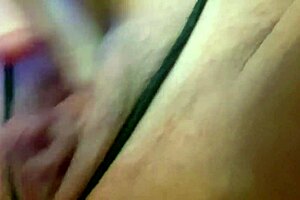 Hot Goth Girl Intensely Masturbates Shaved Pussy