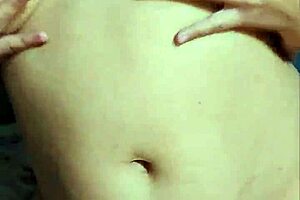 asian mommy rides big cock and squirts 😍