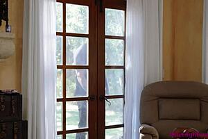 Kayla Paige and Nikki Sweet riding and licking in cowgirl 😍