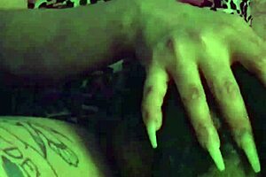 i lick fuschia leopard's pussy close up