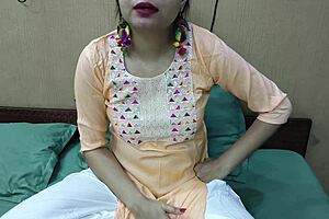 Indian Stepmom Bangs Stepson in 2025 Hindi Audio Clip