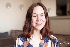 Anca’s dildo session is so intense, you gotta see her European curves in action! 😍