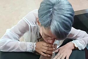 Skinny stepsister with small tits and tattoos screams during holiday homemade sex