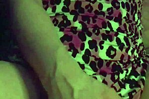 i lick fuschia leopard's pussy close up