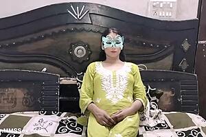 Shabnam's Pussy Fucked By Lover Cumshot?