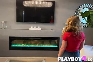 Huge Tits Milf Sophie Dee Fingers Herself After Posing in Sexy Bikini. Solo Dildo Play on Bed.