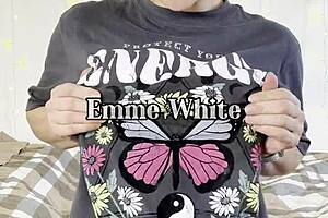 bubbly ass milf outdoor quickie.