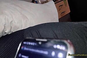 Seeing my best friend watch porn tiktoks gets me hot and she sucks me