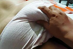 mast desi indian wife gets big ass massaged by sales boy 😏