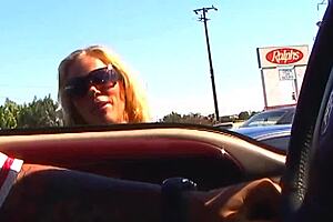 I'm fucking blonde mom Kayla Synz