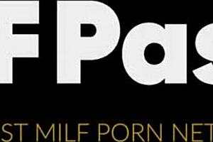 busty babe la sirena performs oral before missionary position