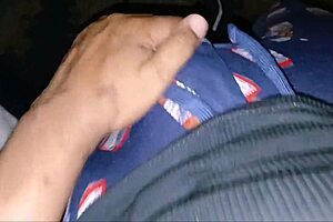 Angel Wicky trains Skinny Luv in wet group bathing