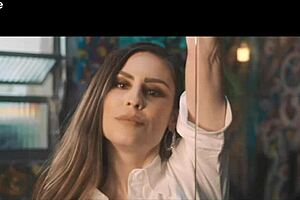 emme white versão 2019 câmera privê with natural tits and lingerie