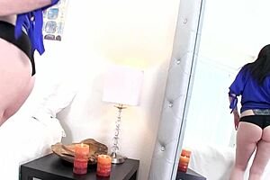 Bella Maree Cougar Milf Blowjob