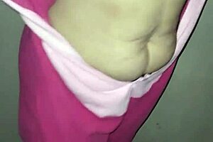 Acosando a madura venezolana culona en las calles de lima disfrazada de la novia de stitch anal - parte 1!