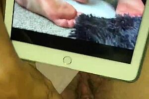 lil 18+ afternoon pussy lickin for me.