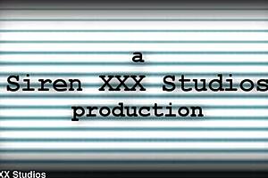 I watch blonde milf stretch her pussy