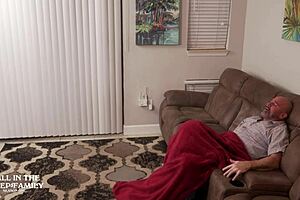 Freya Von Doom, will you please stepdad with that tiny body?