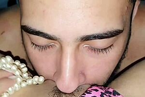 fat milf loves getting her pussy licked