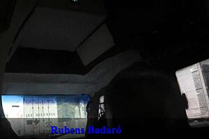 o velho pauzudo arromba a buceta da aninha no motorhome