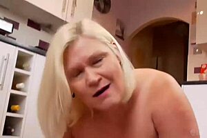 Wow, nice blonde granny getting fucked by horny man! 😍