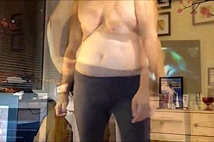 Granny Amateur Wants To Show Her Body.