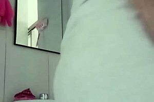 Maestra teaches shaving in teasing lingerie