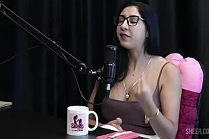 Renatinha Melo Stars in Glamour Interview with Tifany Rocha and Didy Reis