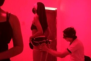 Watch the sensual dance at the party