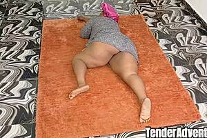 Horny sexy milf having sex on the floor gets creampied