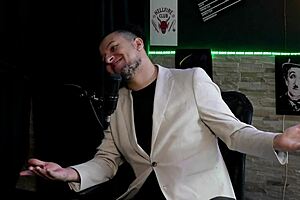 Latina Outdoor Massage Turns Into Squirting Sex With Cadu