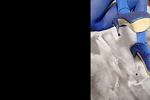 Sexy laura waits in heels for her moment