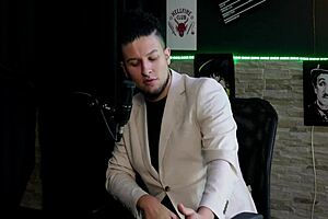 Latina Outdoor Massage Turns Into Squirting Sex With Cadu