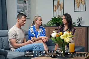 Mommy4K got dripping wet when she invited her boyfriend over