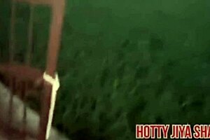 Desi Girl Outdoor Fuck With Boyfriend