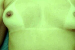 मस्कुलर मैच्योर बीवी मुस्कुराई मोटी चूत चटवाई चीखी हार्ड क्रीमपाई