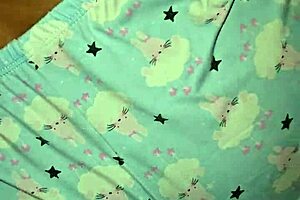 mature woman gives me oral then fucks my ass, creampies me so good ahh