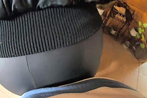 Wow, Milfycalla's Huge Cum Load On Black Leather Leggings In Glam Roleplay!