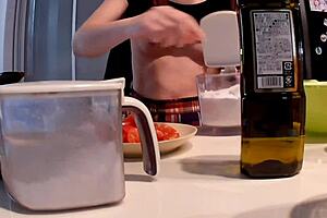 変態貧乳ヤリマン不倫人妻の中出し三昧の２日間。part3【素人中出しハメ撮り】舞30代中出し大好きパイパン主婦。