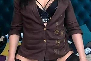 to many clothes on me for this night amateur milf homemade stepmom latina hottie big-boobs