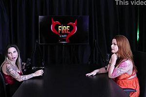 Ruiva Safada Mostra Seus Enormes Peitos - Isadora Closel