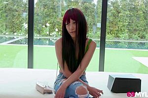 i'm gorgeous babe hailey nyxx, wanting some thrill with this horny milf sex