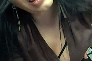 to many clothes on me for this night amateur milf homemade stepmom latina hottie big-boobs