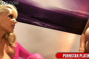 Hey, brunette jane gets treated by busty doctor lou lou! 😘