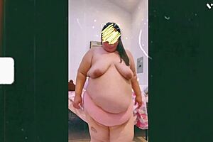 mature old cougar saggy tit topless dance on cam