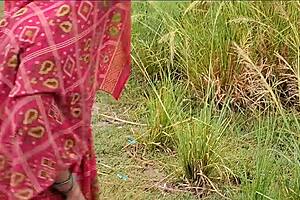 Indian Honeymoon Couple Fucking Outdoor, Creampie or Pain?