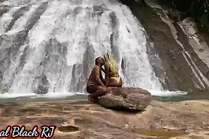 amandinha and edu feel magical passion in nature