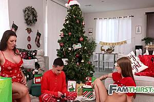 Holiday threesome with family members fucking