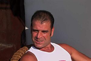 i saw milf lea lazur taking tons of cocks in the hot sun, it was amazing